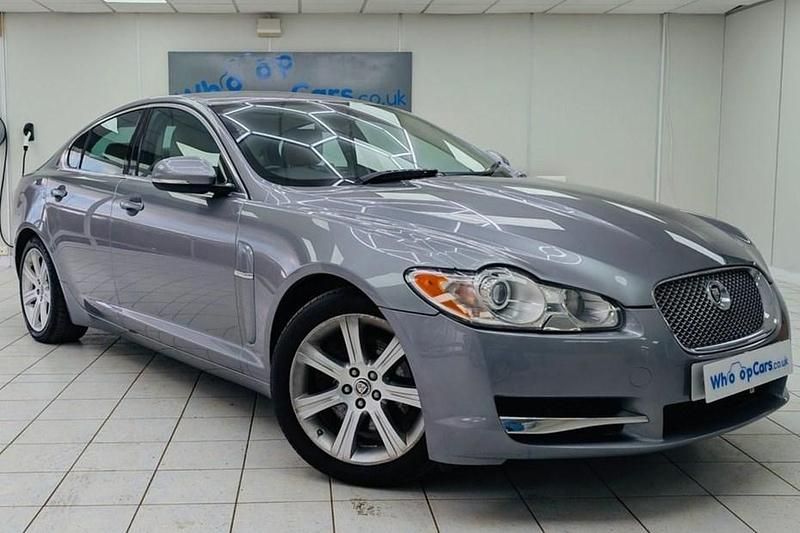 Used Jaguar XF Luxury 240 HP (176 kW) 2011 Grey Sedan
