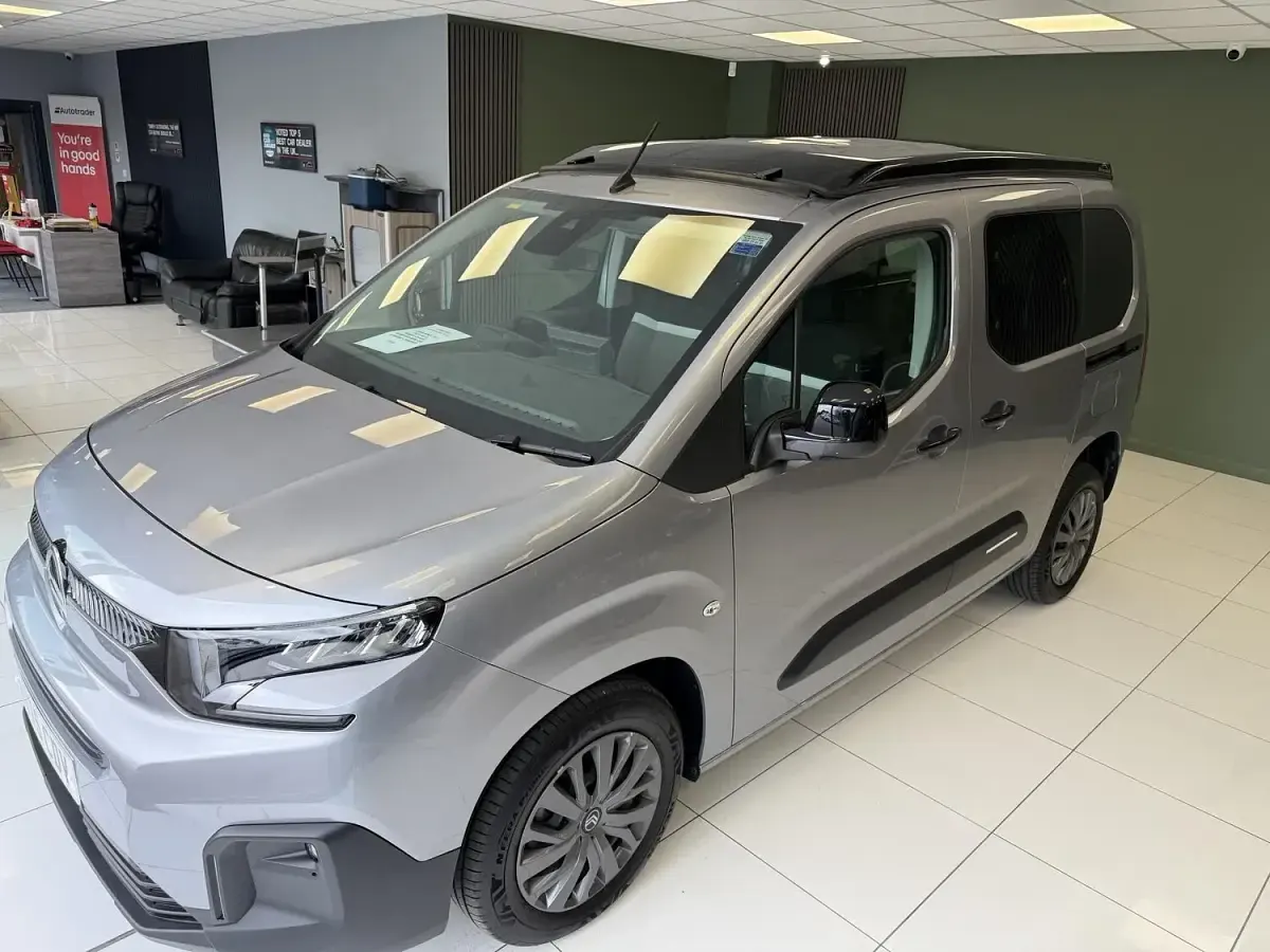 Used Citroën Berlingo 130 HP (95 kW) 2025 Grey MPV