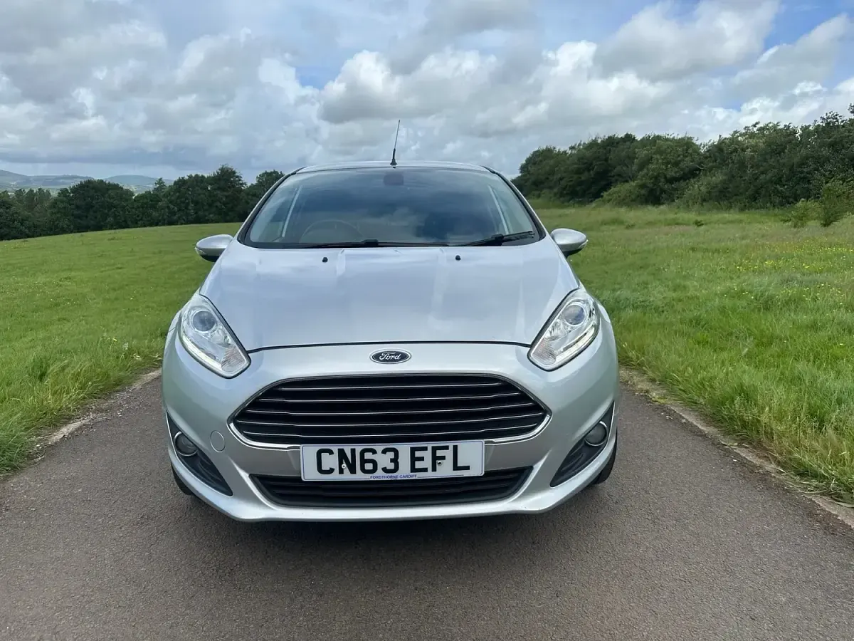 Used Ford Fiesta Titanium 2013 Silver Hatchback