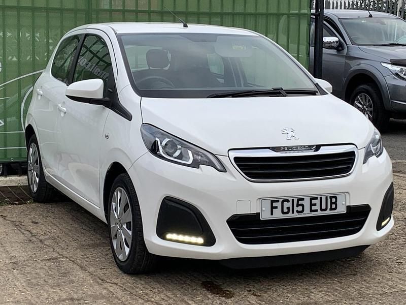 White Used 2015 Peugeot 108 Active Hatchback | £5,895 (Fair price) - Image 1/4
