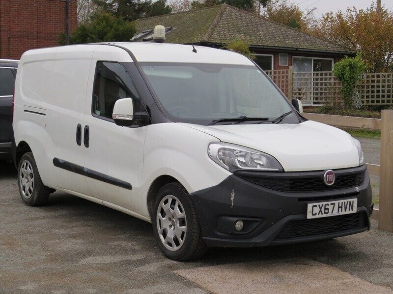 White Used 2017 Fiat Doblò MPV | £2,299 - Image 1/4