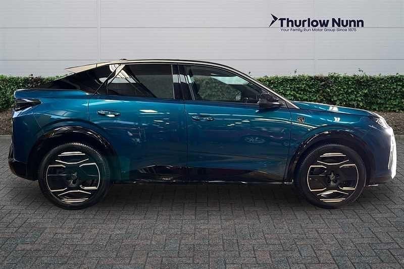 Used Peugeot e-3008 GT 154 kW (210 HP) 2024 Blue SUV