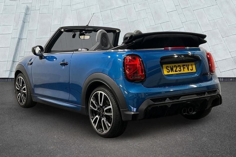 Used Mini Cooper S Sport 176 HP (129 kW) 2023 Blue Hatchback