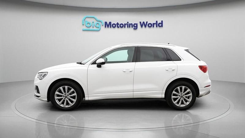 Used Audi Q3 Sport 150 HP (110 kW) 2019 White SUV