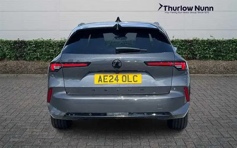 Used Vauxhall Astra Ultimate 131 HP (96 kW) 2026 Estate