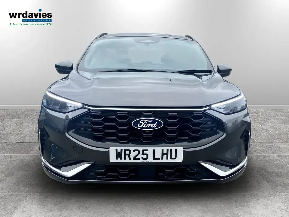 Used Ford Kuga ST-Line 150 HP (110 kW) 2025 Magnetic grey SUV