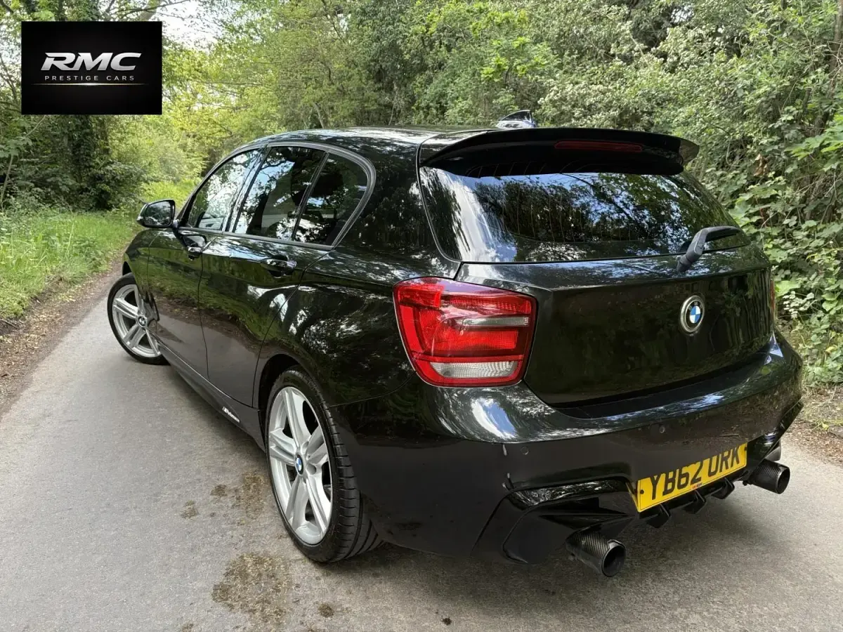 Usado BMW 118 M Sport 170 CV (125 kW) 2013 Negro Utilitario