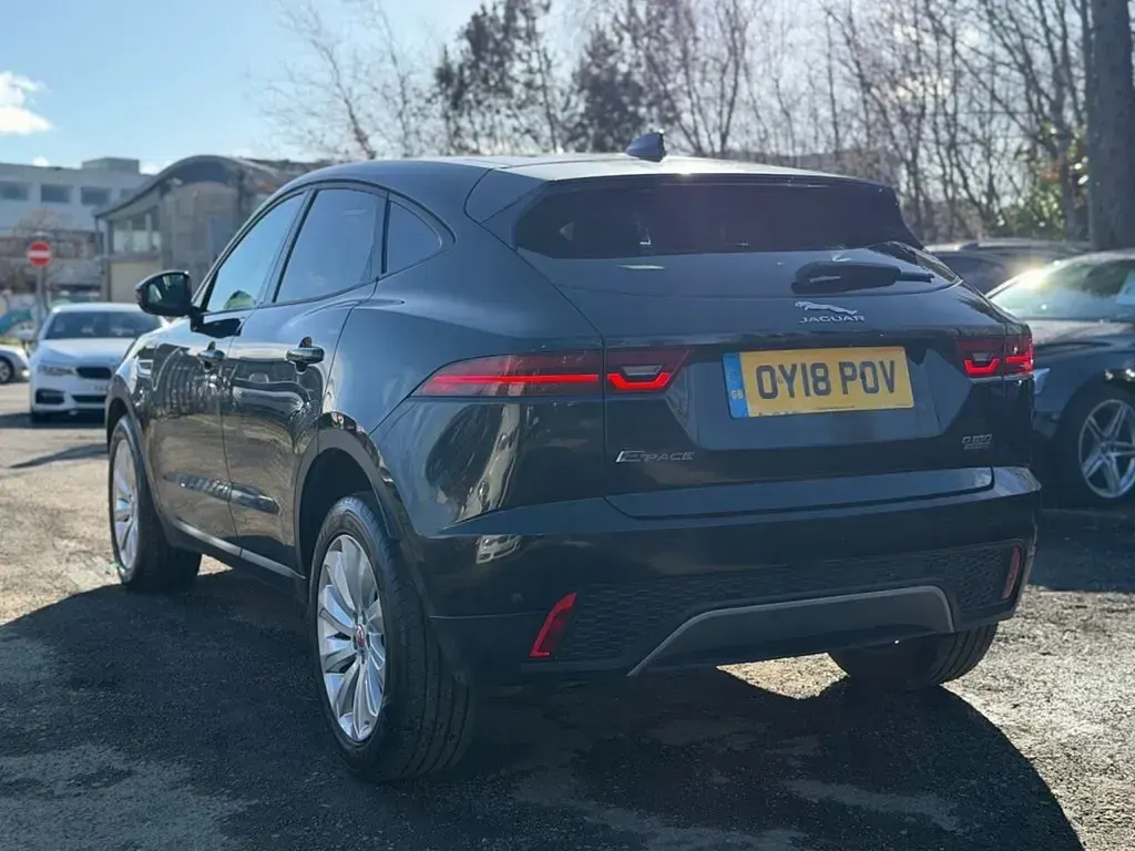 Used Jaguar E-Pace SE 180 HP (132 kW) 2018 Black SUV