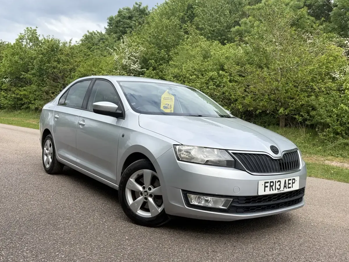 Used Skoda Rapid SE 2013 Silver Hatchback