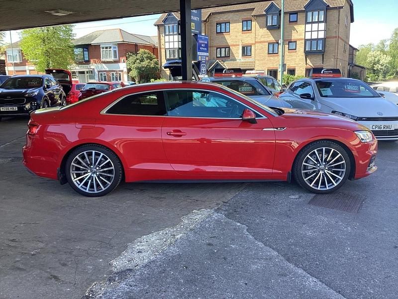 Usado Audi A5 S-Line 190 HP (139 kW) 2017 Vermelho Coupé