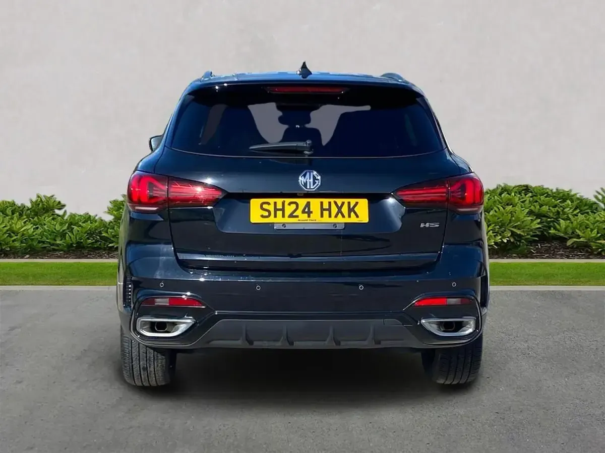 Usado MG HS Trophy 162 CV (119 kW) 2024 Negro SUV