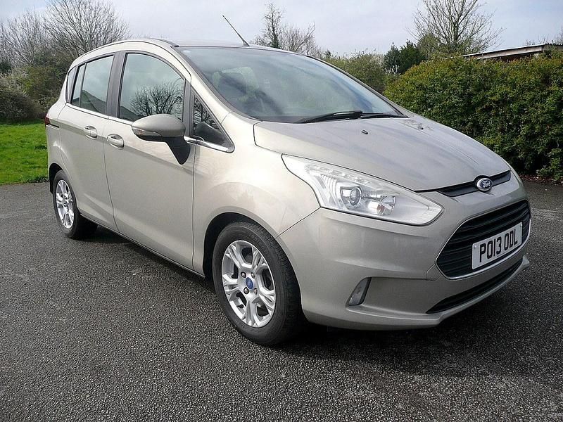 Used Ford B-MAX Zetec 2013 Silver MPV