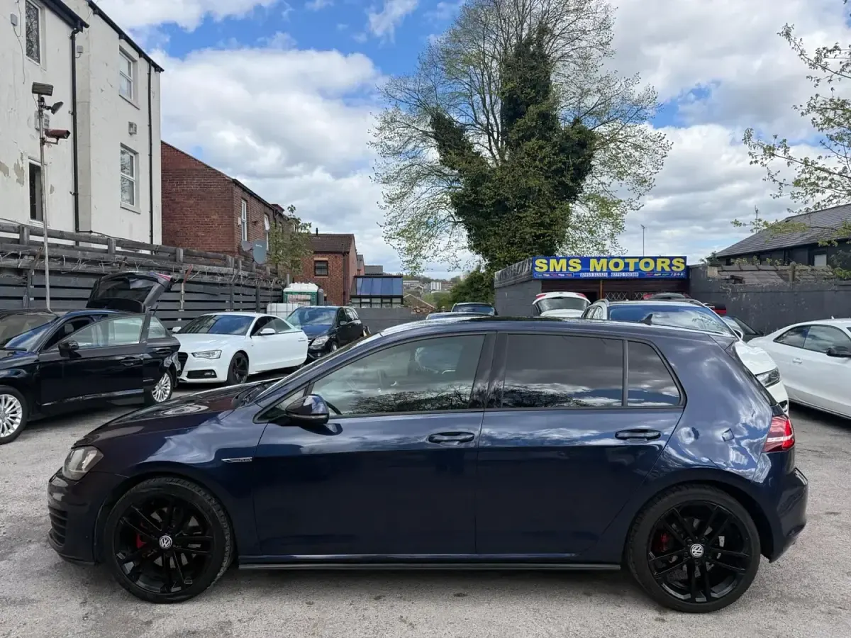Used VW Golf VII GTD 2016 Blue Hatchback