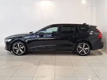 Used Volvo V60 Plus 197 HP (144 kW) 2025 Black Estate