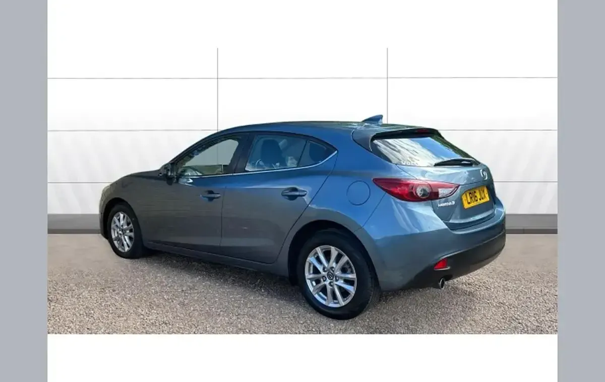 Usado Mazda 3 165 CV (121 kW) 2016 Azul Utilitario