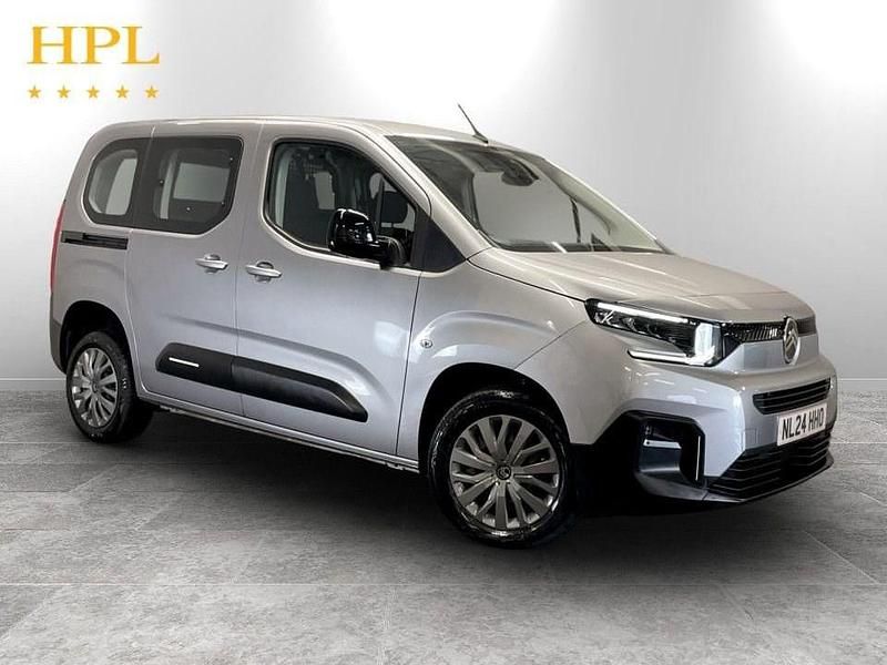 Used Citroën Berlingo PureTech 110 HP (80 kW) 2024 Grey MPV