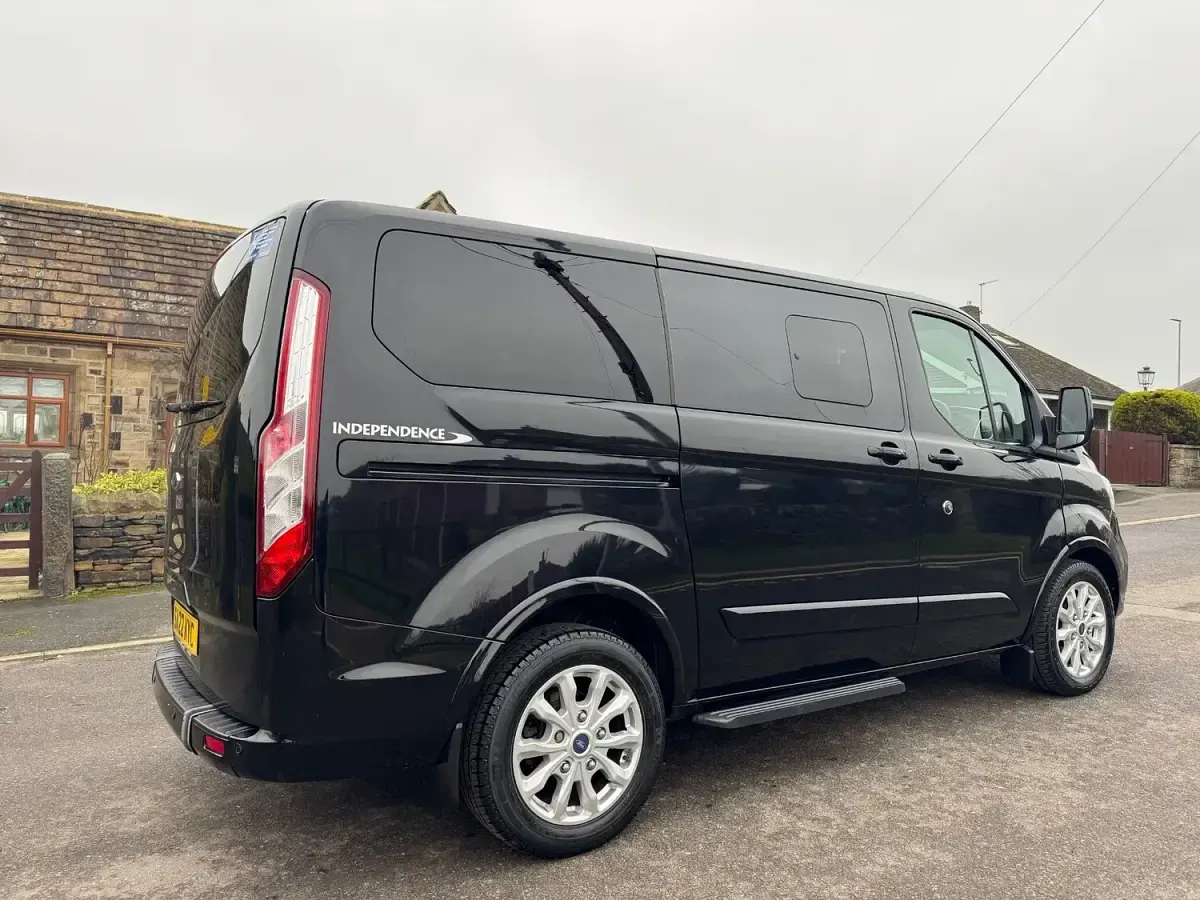 Used Ford Tourneo Custom Titanium 2022 Black Van