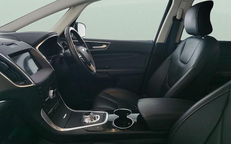 Used Ford S-MAX Titanium 190 HP (139 kW) 2022 MPV