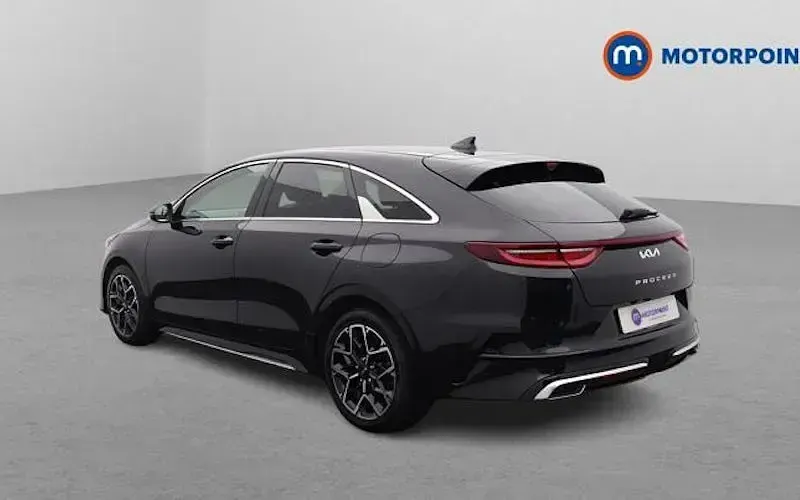Used Kia ProCeed GT-Line 140 HP (102 kW) 2024 Black Estate