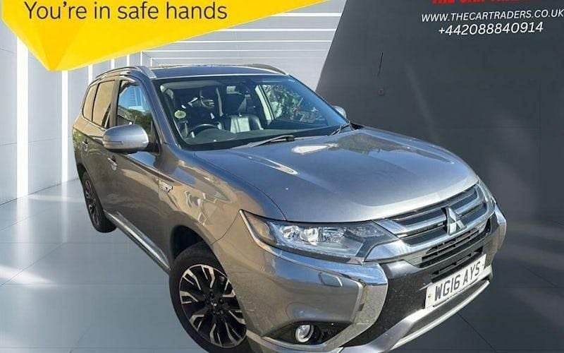 Used 2016 Mitsubishi Outlander P-HEV Estate | £8,488 (Fair price) - Image 1/4