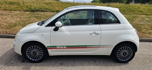 White Used 2012 Fiat 500 Lounge Hatchback | £1,995 (Super price) - Image 1/1
