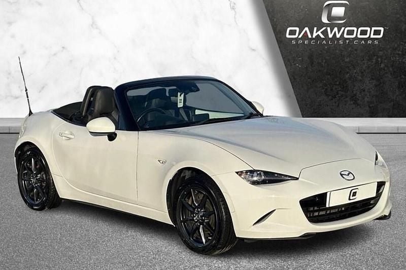White Used 2019 Mazda MX5 Inclusive Cabriolet | £12,995 (Good price) - Image 1/1