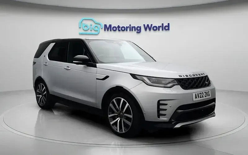 Used Land Rover Discovery 5 SE Dynamic 300 HP (220 kW) 2022 Silver SUV