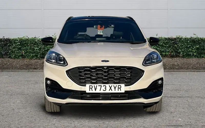 Used Ford Kuga ST-Line X 224 HP (164 kW) 2023 White SUV