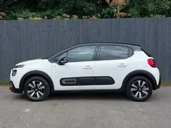 Used Citroën C3 PureTech 83 HP (61 kW) 2022 White Hatchback
