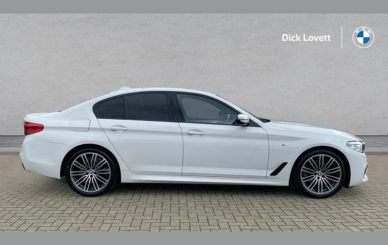 Used BMW 520 M Sport 187 HP (137 kW) 2020 White Sedan