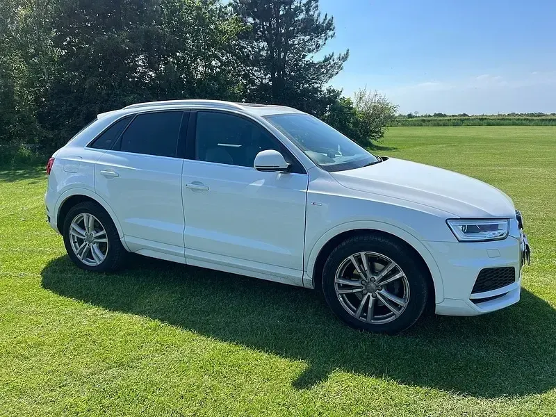 Used Audi Q3 S-Line 180 HP (132 kW) 2025 White SUV
