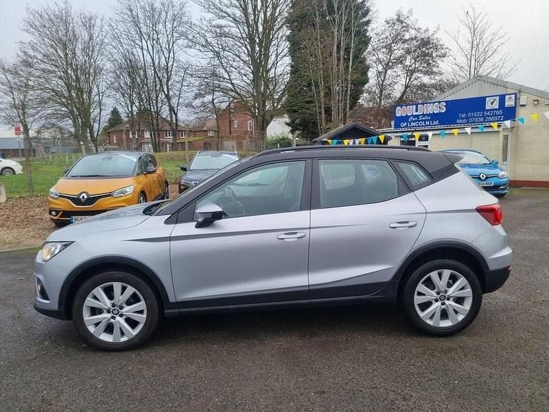 Used Seat Arona SE Technology 95 HP (69 kW) 2019 Silver SUV