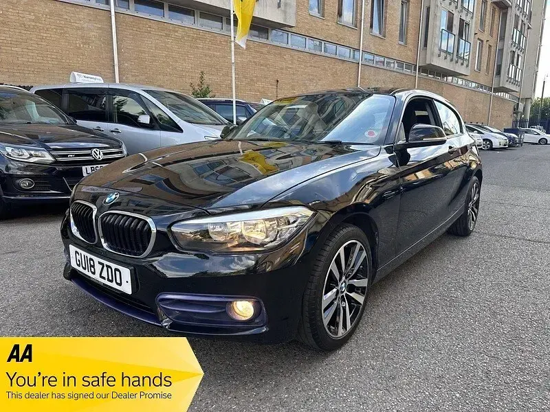 Used BMW 118 Sport Line 2018 Black Hatchback