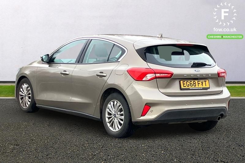 Used Ford Focus Titanium 150 HP (110 kW) 2019 Silver Hatchback