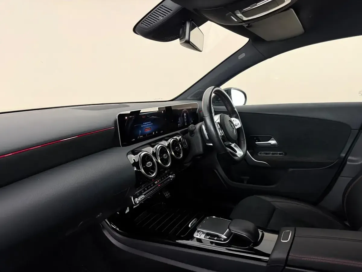Used Mercedes A180 Executive 116 HP (85 kW) 2019 Black Hatchback