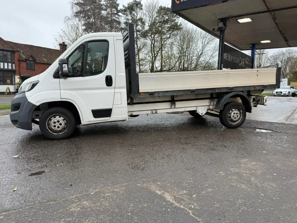 Used Peugeot Boxer 130 HP (95 kW) 2017 White Van