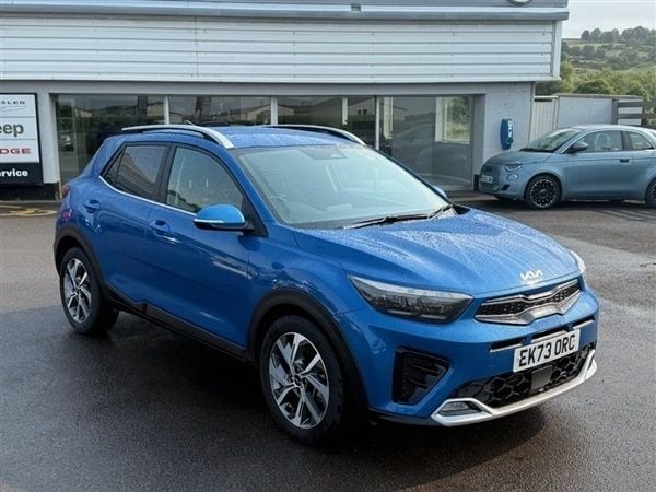 Azure blue met. Used 2023 Kia Stonic GT-Line S SUV | £18,875 (Fair price) - Image 1/1