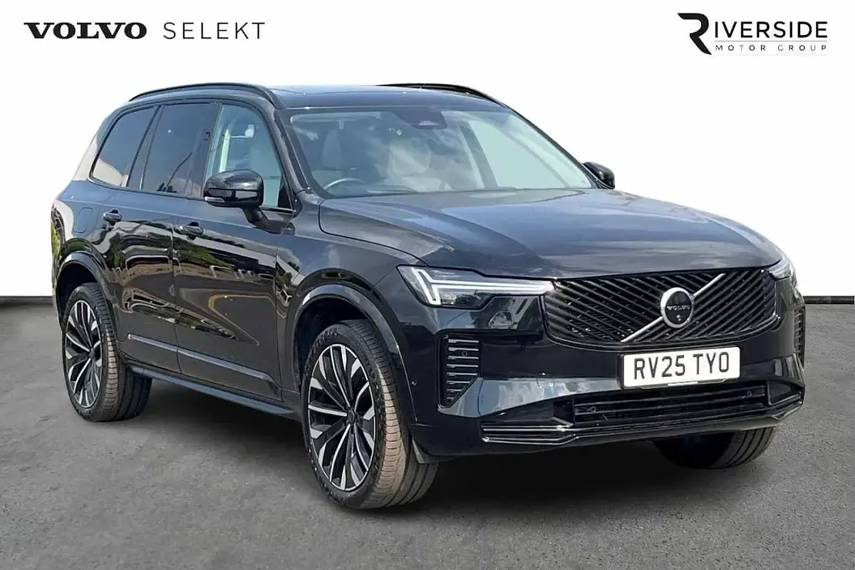 Used Volvo XC90 Ultra 455 HP (334 kW) 2025 Onyx black SUV