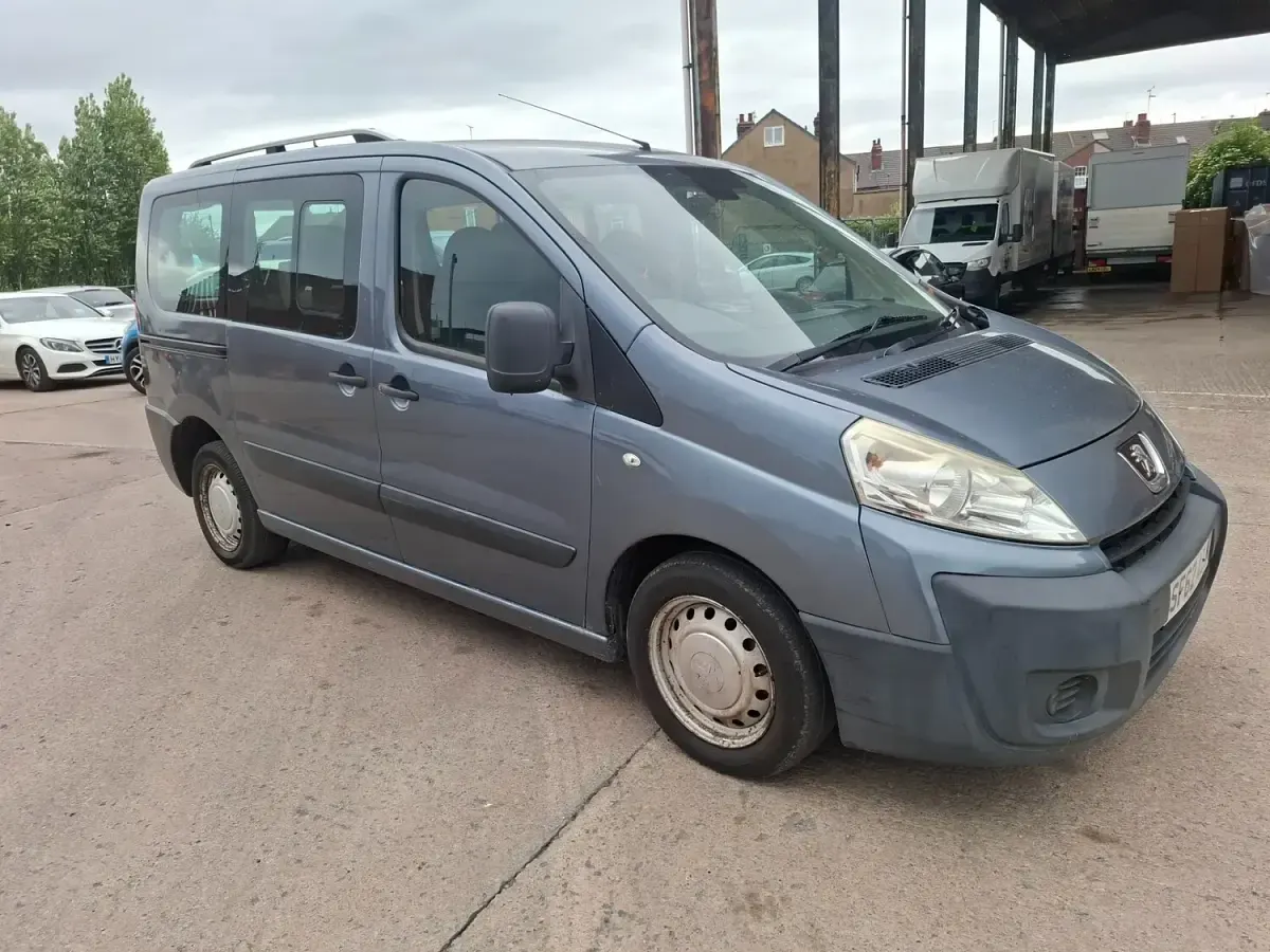 Used Peugeot TePee Comfort 2012 Grey MPV