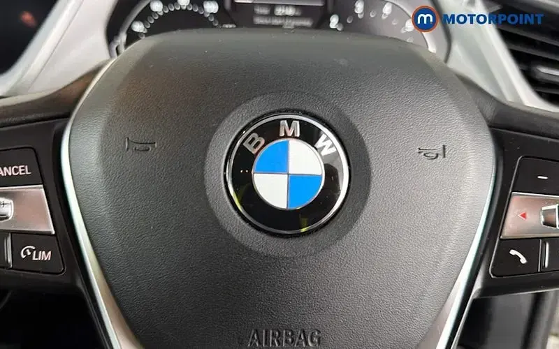 Used BMW 118 140 HP (102 kW) 2020 White Hatchback