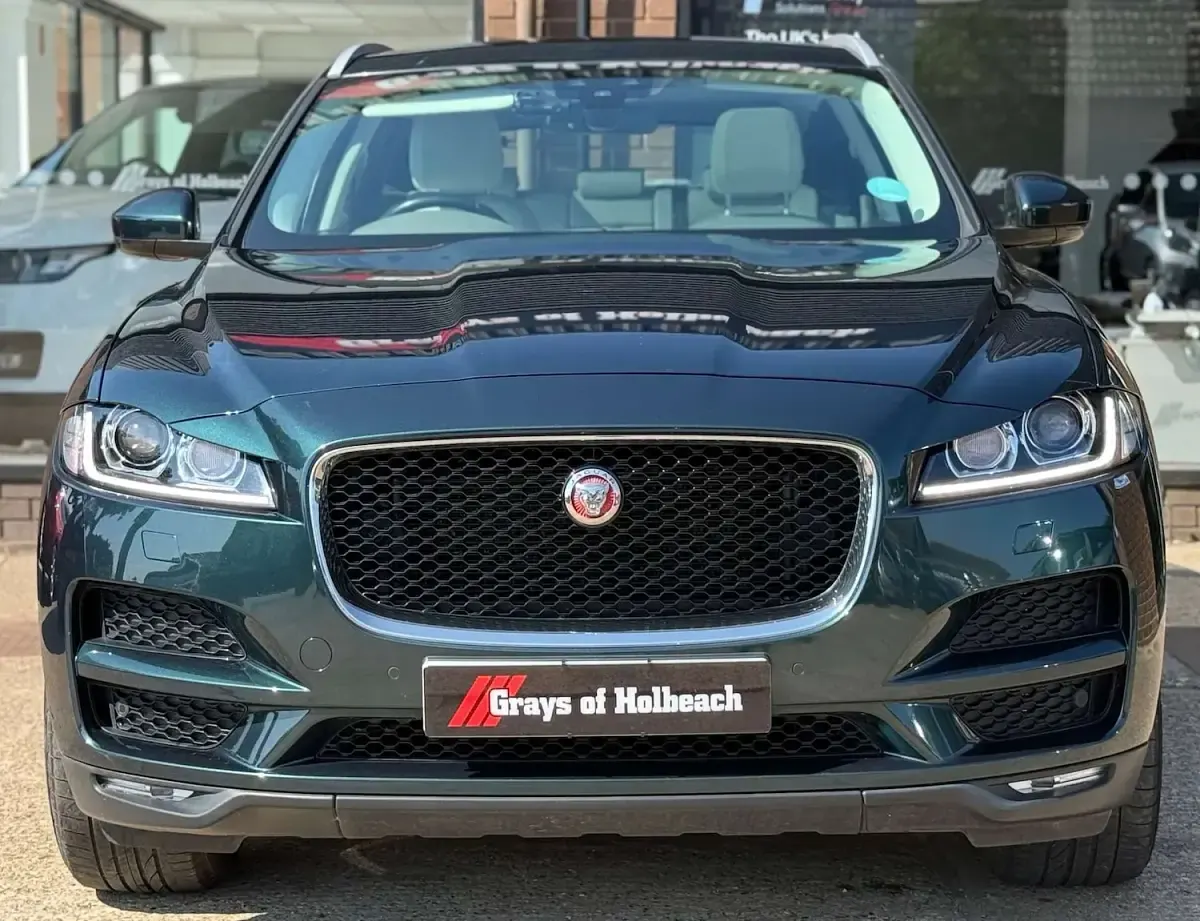 Used Jaguar F-Pace Portfolio 180 HP (132 kW) 2016 Green SUV