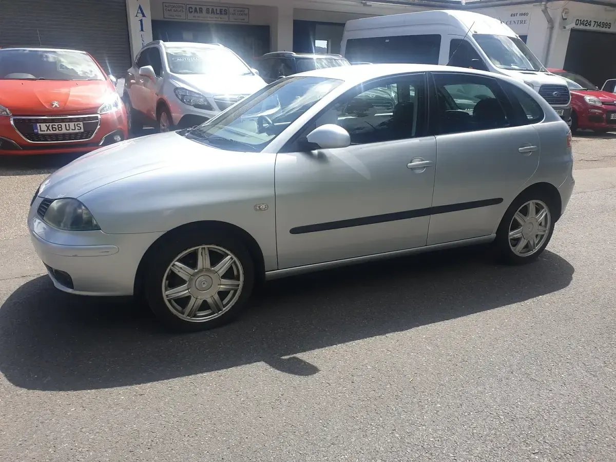 Used Seat Ibiza Sport 75 HP (55 kW) 2006 Grey Hatchback