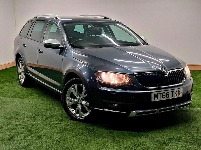 Grey Used 2016 Skoda Octavia Scout 4x4 Estate | £7,990 (Fair price) - Image 1/4