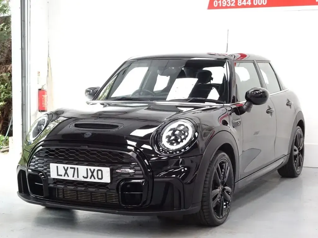 Used Mini Cooper S Sport 178 HP (130 kW) 2021 Black Hatchback