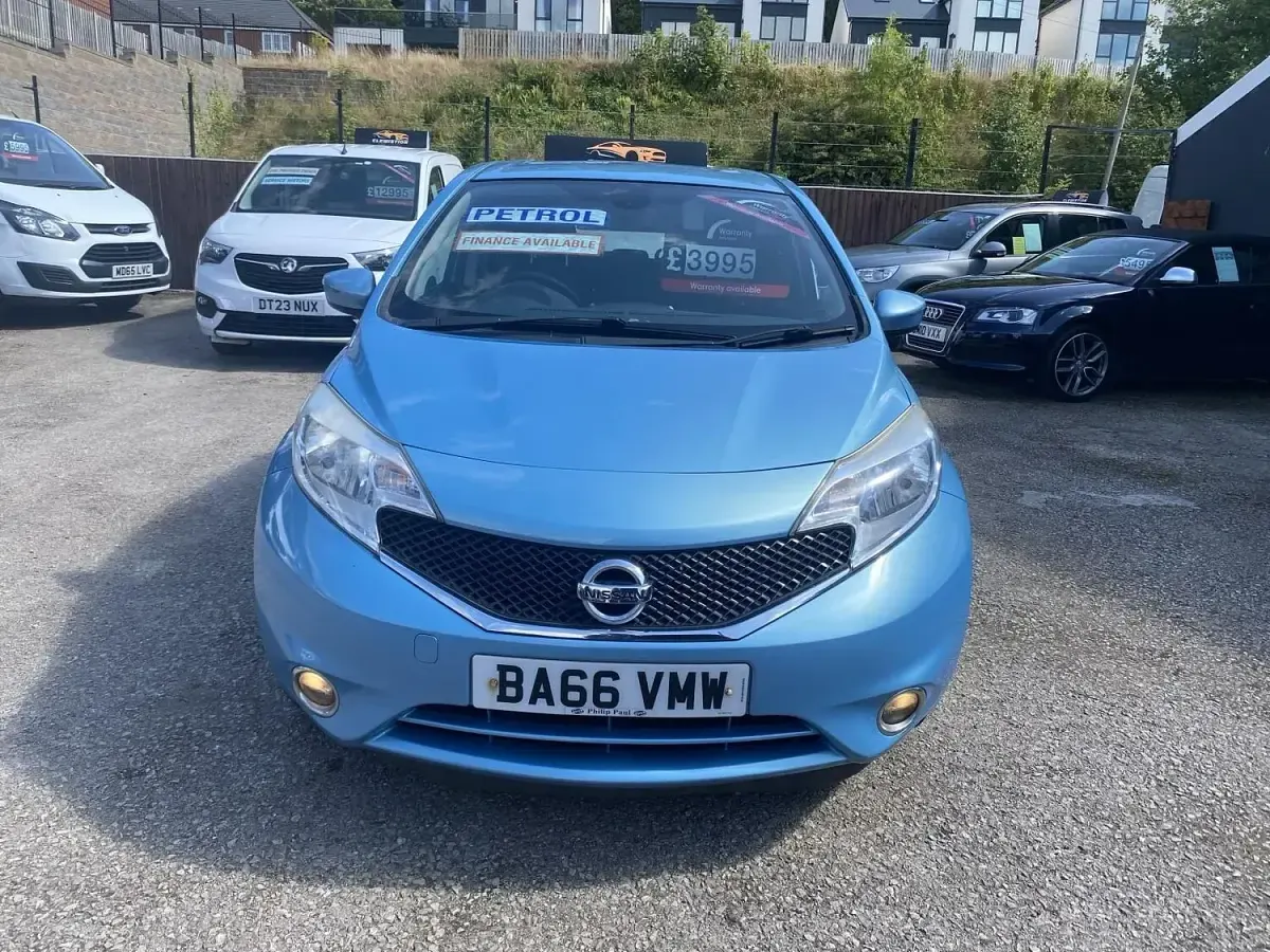 Used Nissan Note Acenta Premium 80 HP (58 kW) 2017 Blue Hatchback