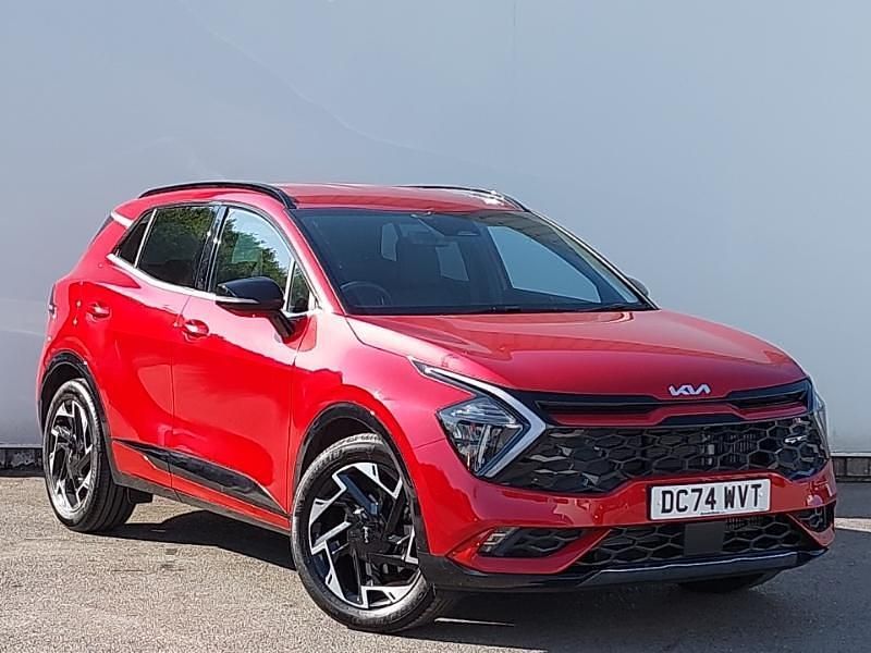Red Used 2025 Kia Sportage 4 SUV | £28,298 (Super price) - Image 1/4