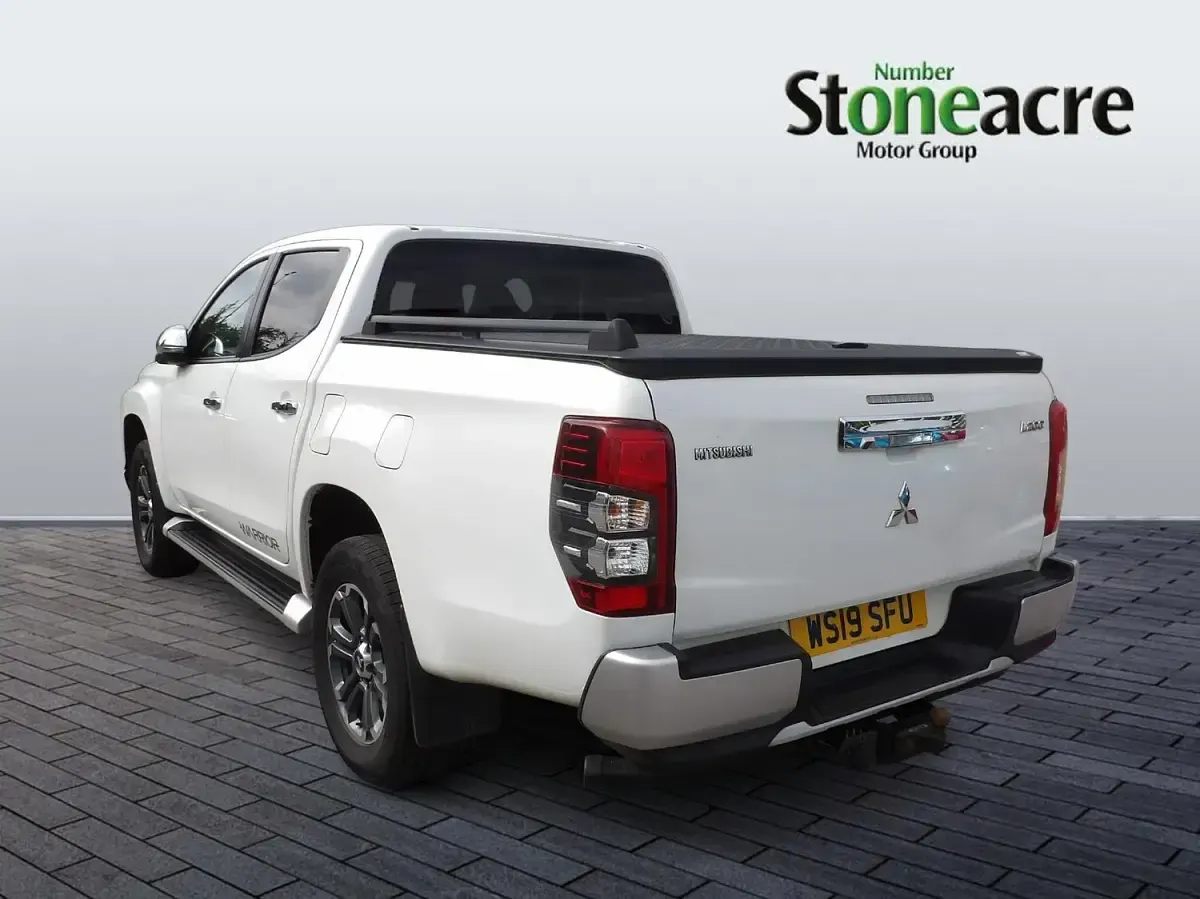 Used Mitsubishi L200 Warrior 150 HP (110 kW) 2019 White Pickup