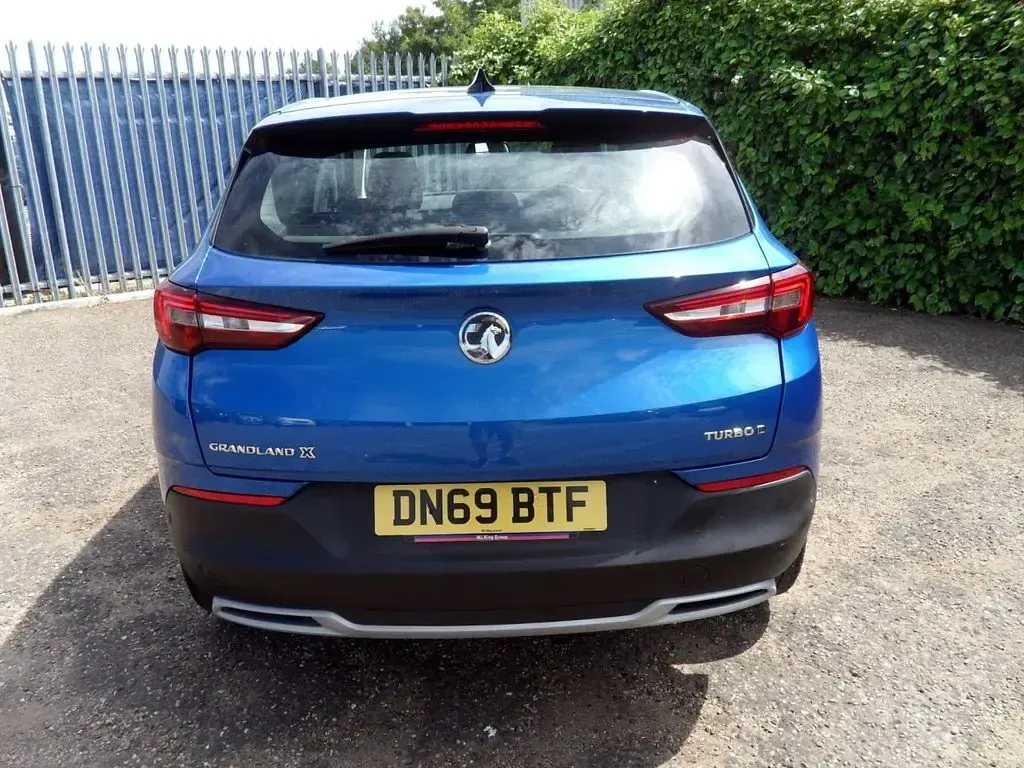 Used Vauxhall Grandland X Elite 130 HP (95 kW) 2019 Blue SUV