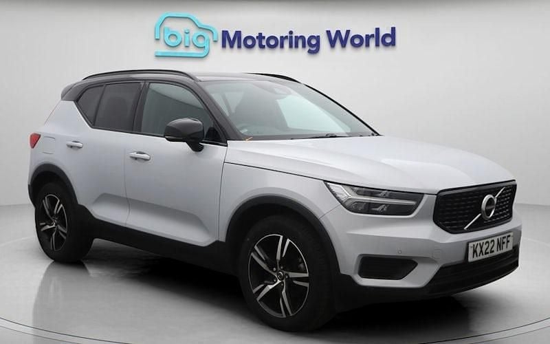 Used 2021 Volvo XC40 R-Design SUV | £20,300 (Fair price) - Image 1/4