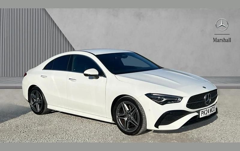 Used Mercedes CLA200 Executive 161 HP (118 kW) 2024 White Coupe
